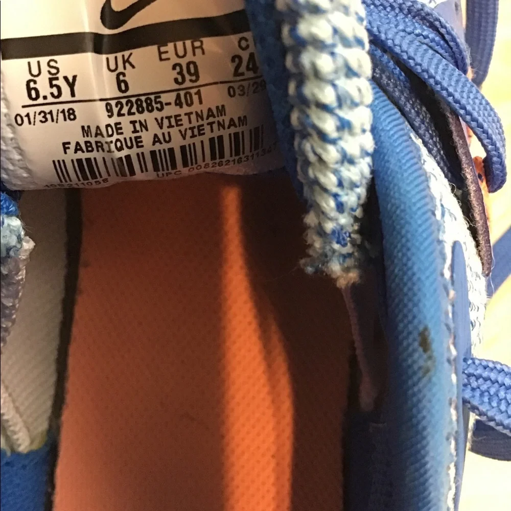 Nike air max blue squent 3 youth 6.5 sneakers